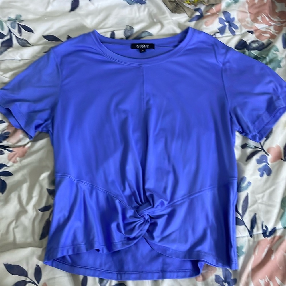 Zobha medium athletic top